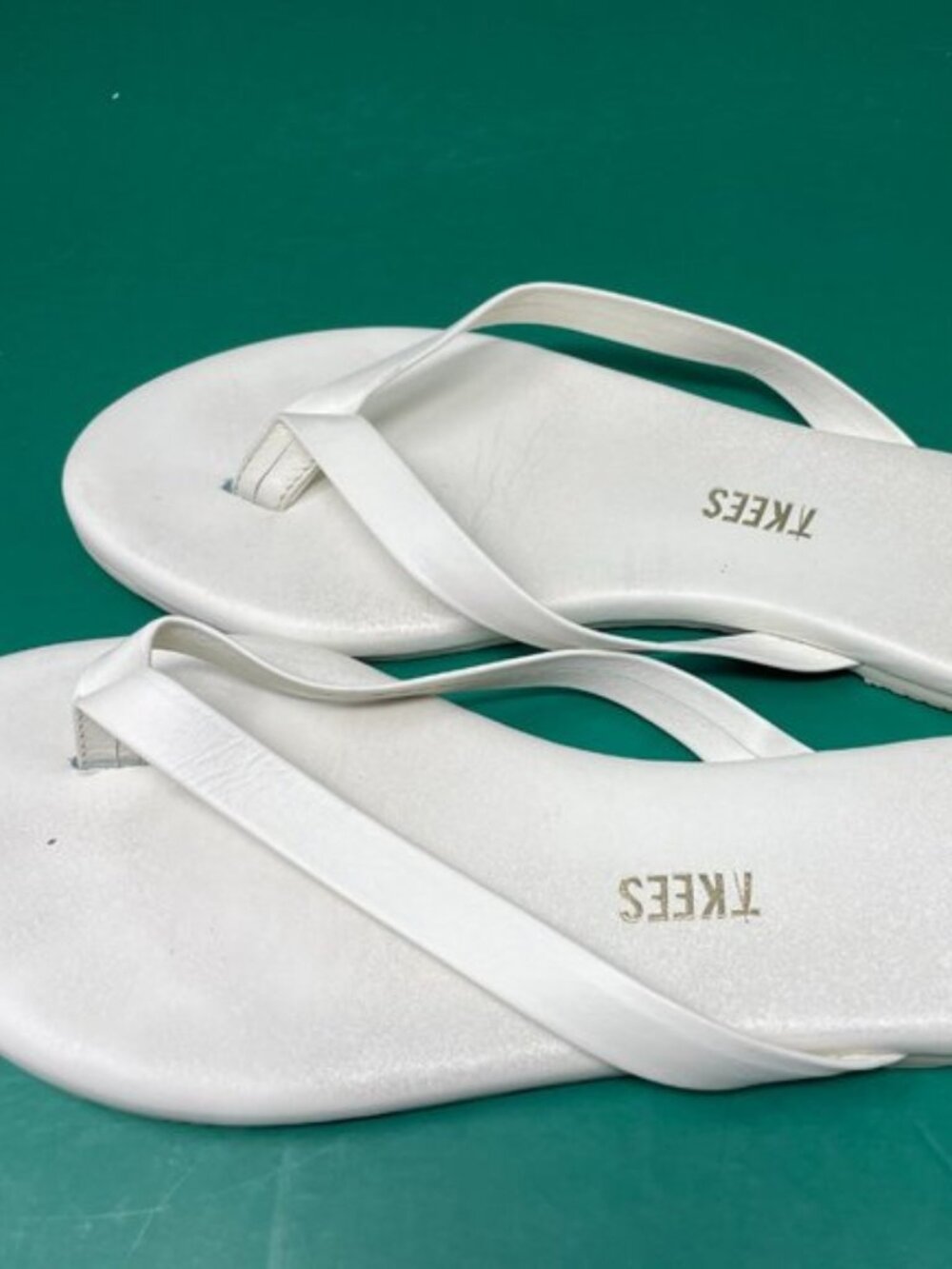 Tkees | Riley Sandals - Picture 2 of 7